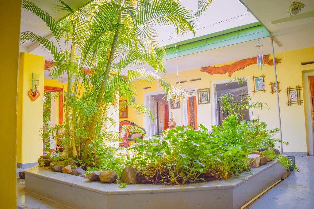 Shammie Guest House ヒッカドゥワ エクステリア 写真