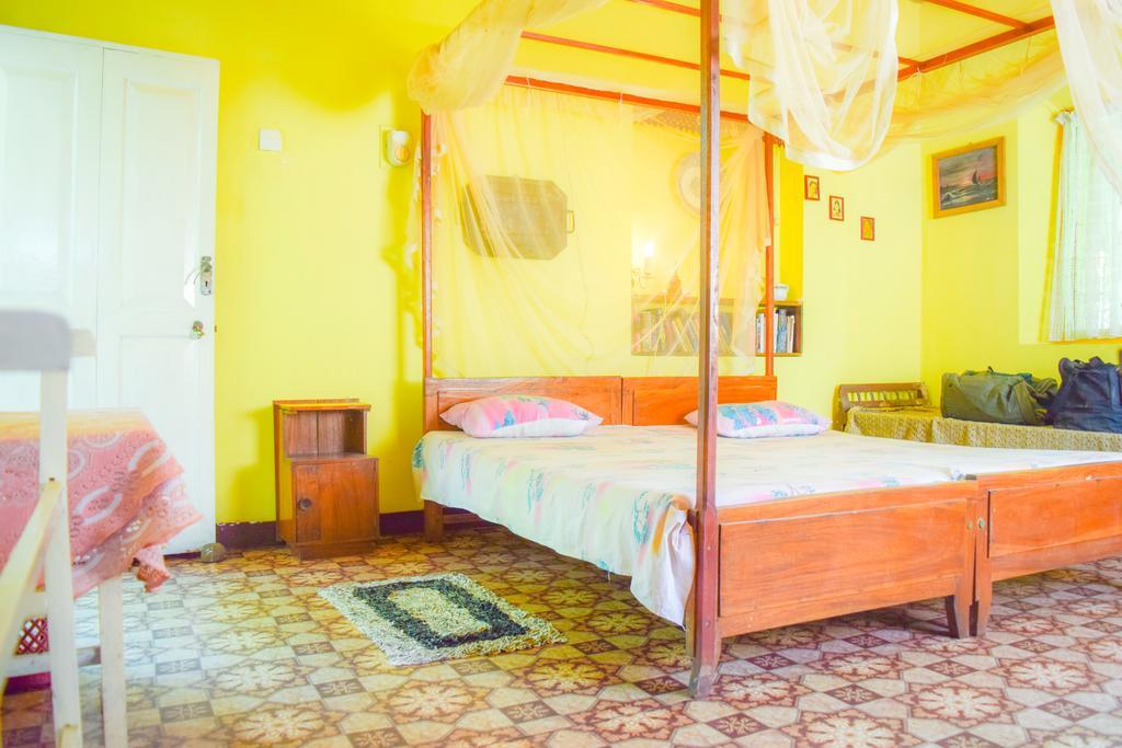 Shammie Guest House ヒッカドゥワ エクステリア 写真